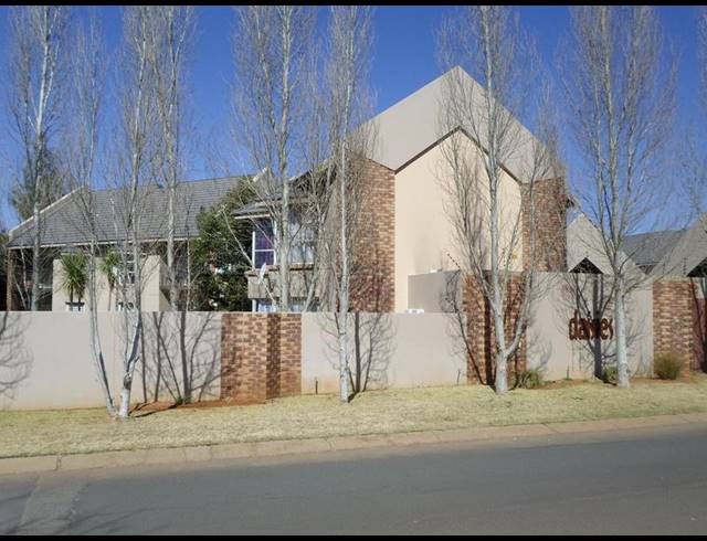 2 BEDROOM APARTMENT FOR SALE IN DASSIE RAND